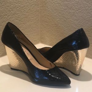 Gianni Bini wedge heel